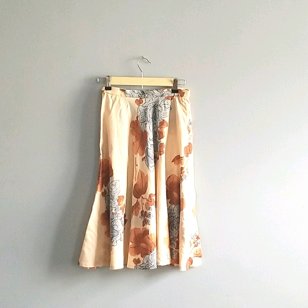 Handmade light spring skirt